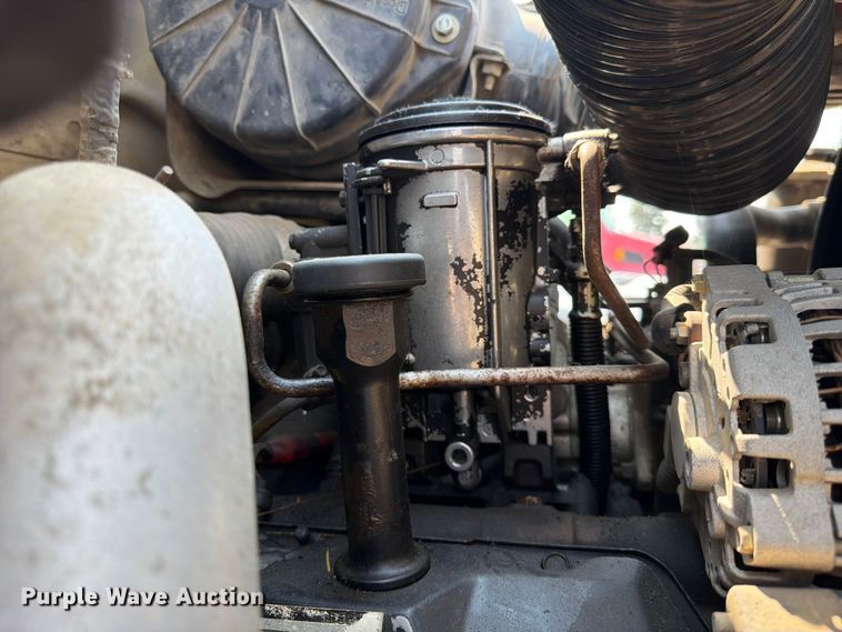 image for item FK4557 2000 Ford F750 Super Duty dump truck