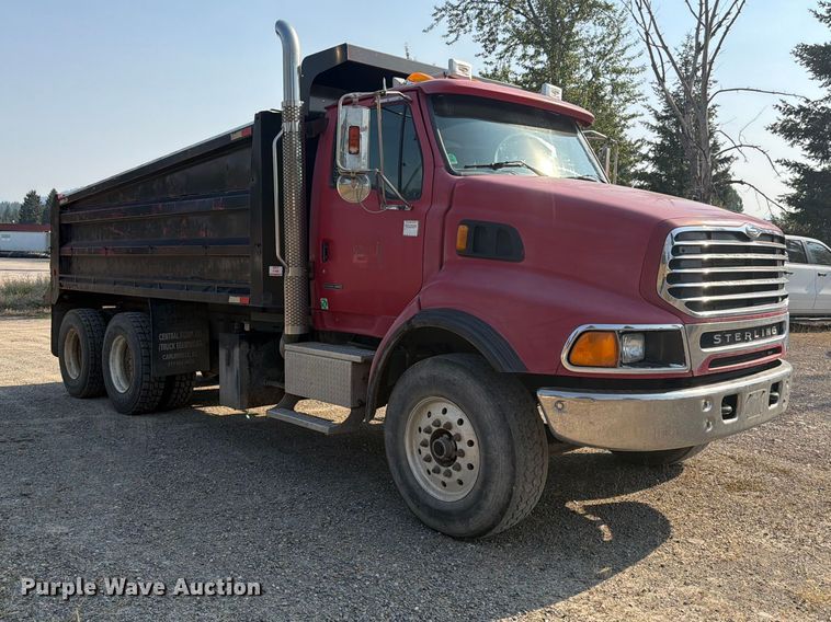 image for item FK4560 2007 Sterling L8500 dump truck