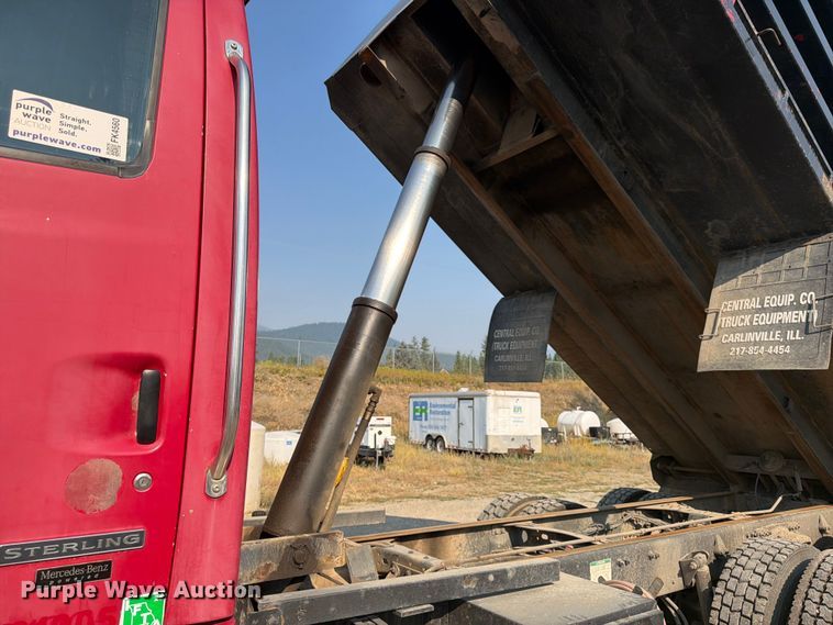 image for item FK4560 2007 Sterling L8500 dump truck