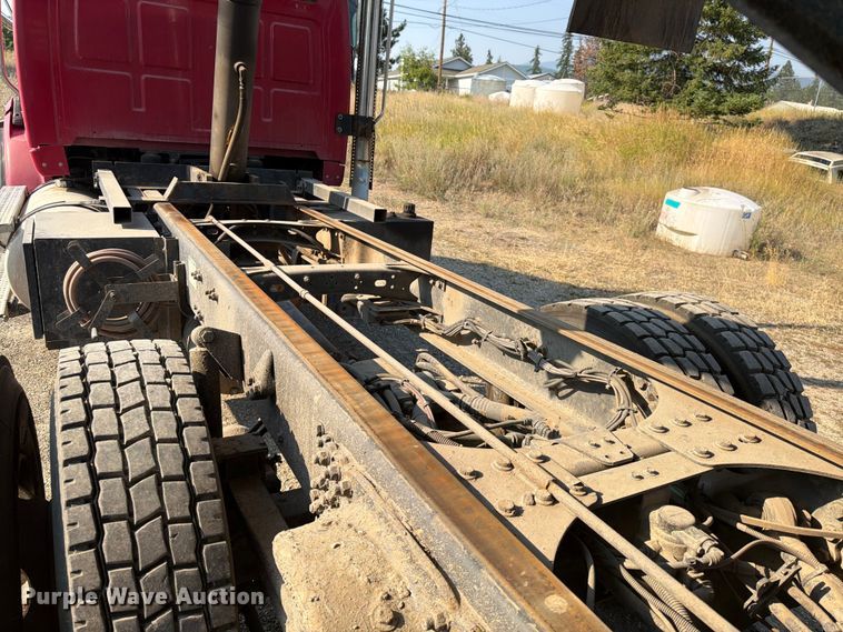 image for item FK4560 2007 Sterling L8500 dump truck