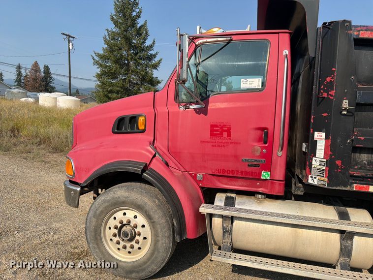 image for item FK4560 2007 Sterling L8500 dump truck