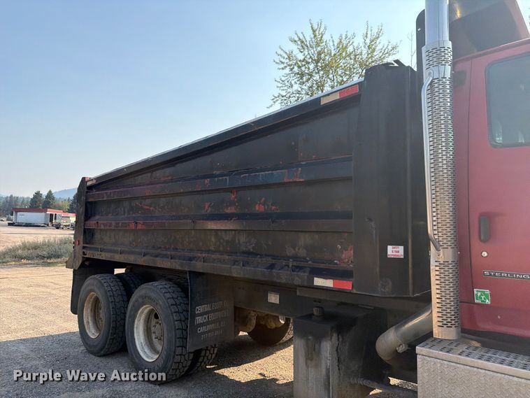 image for item FK4560 2007 Sterling L8500 dump truck