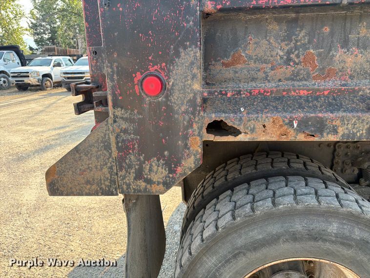 image for item FK4560 2007 Sterling L8500 dump truck