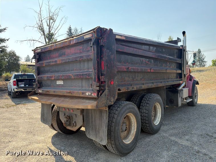 image for item FK4560 2007 Sterling L8500 dump truck