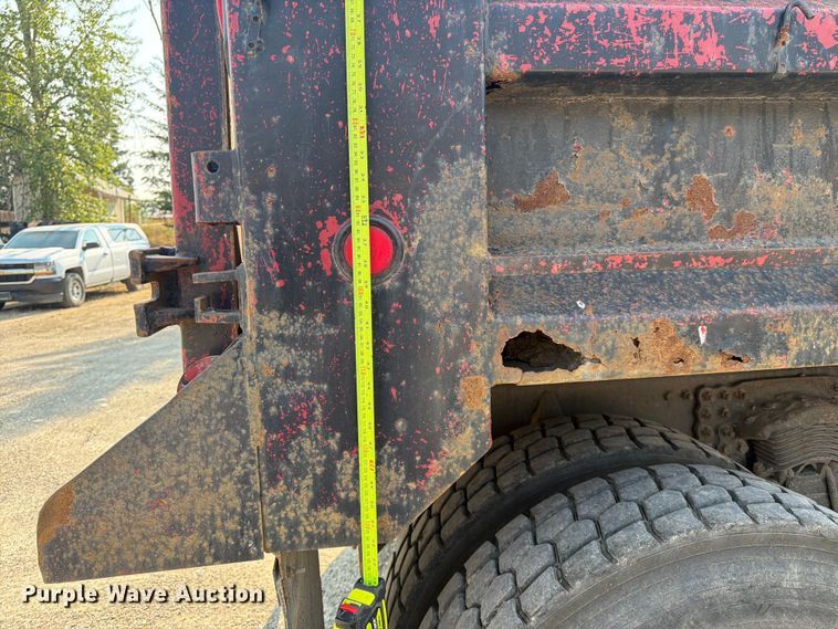 image for item FK4560 2007 Sterling L8500 dump truck