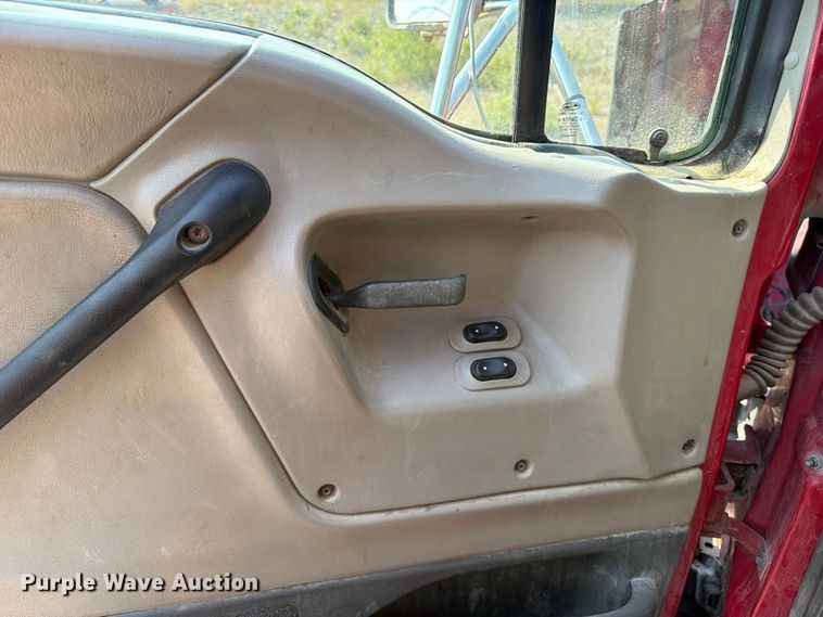 image for item FK4560 2007 Sterling L8500 dump truck