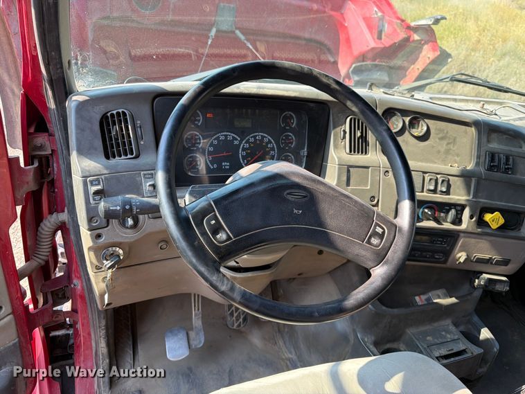 image for item FK4560 2007 Sterling L8500 dump truck