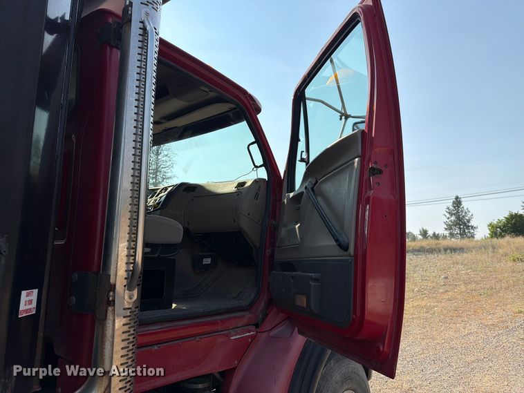 image for item FK4560 2007 Sterling L8500 dump truck