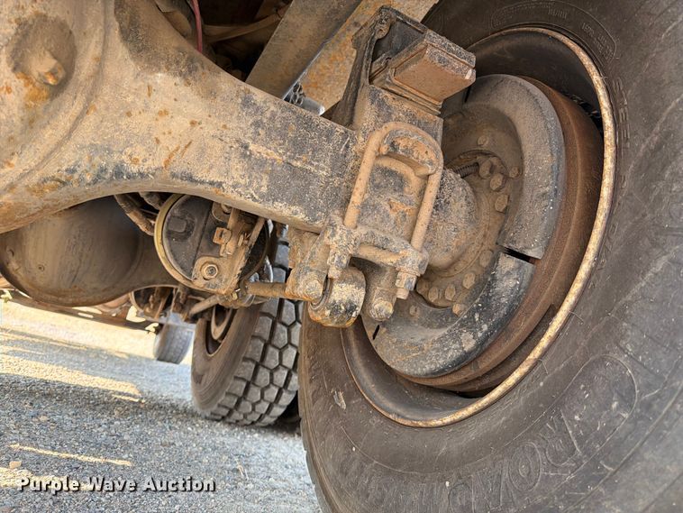 image for item FK4560 2007 Sterling L8500 dump truck