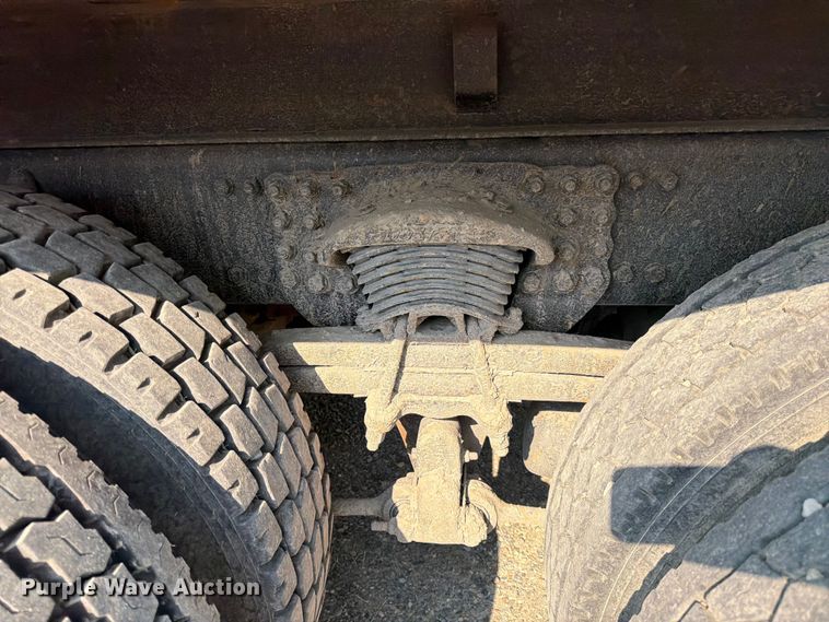 image for item FK4560 2007 Sterling L8500 dump truck