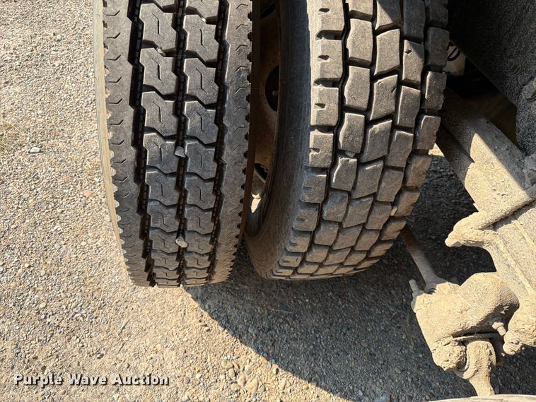 image for item FK4560 2007 Sterling L8500 dump truck
