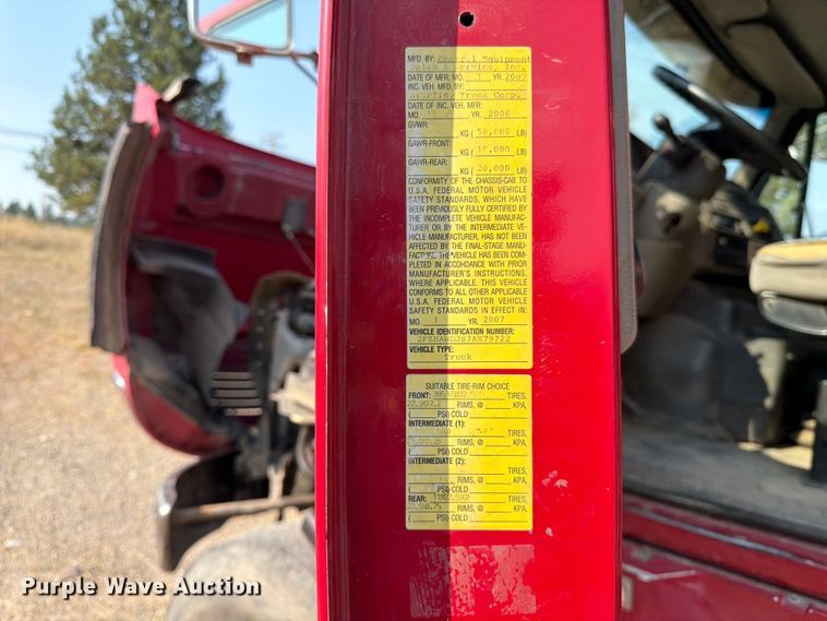 image for item FK4560 2007 Sterling L8500 dump truck