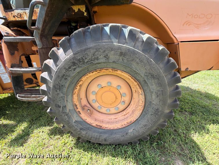 image for item FK5006 2006 Case 521D wheel loader