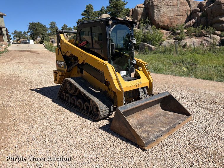 image for item FM7598 2015 Caterpillar 257D tracked skid steer loader