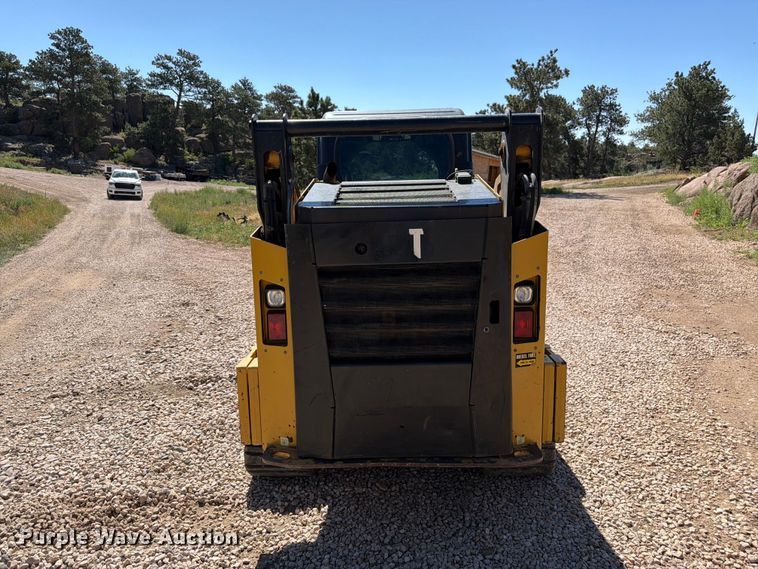 image for item FM7598 2015 Caterpillar 257D tracked skid steer loader