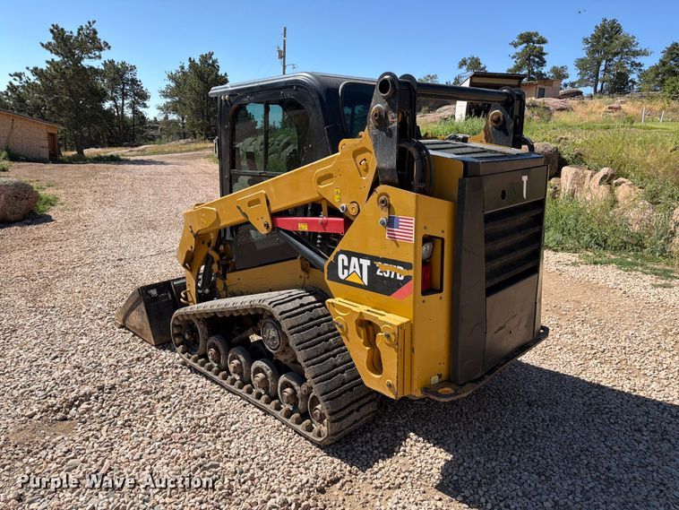 image for item FM7598 2015 Caterpillar 257D tracked skid steer loader