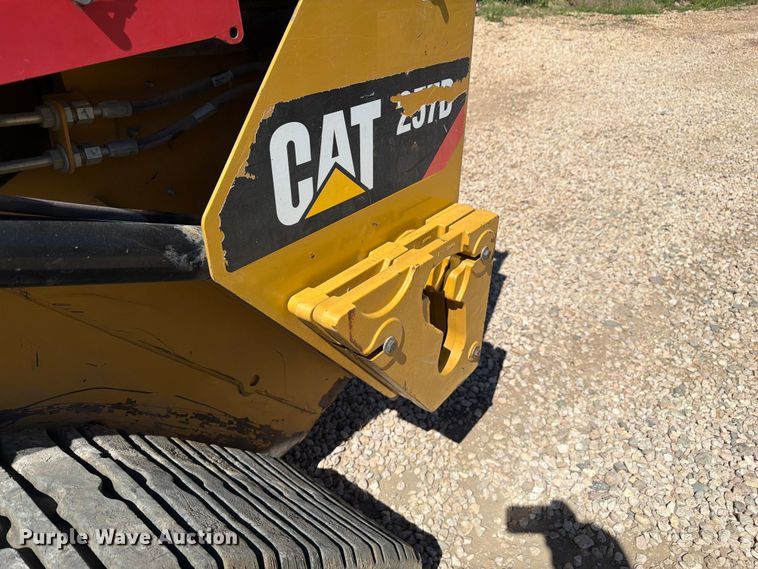 image for item FM7598 2015 Caterpillar 257D tracked skid steer loader