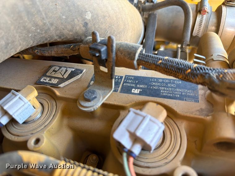 image for item FM7598 2015 Caterpillar 257D tracked skid steer loader