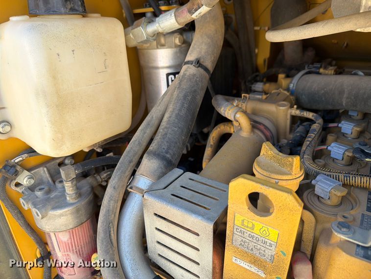 image for item FM7598 2015 Caterpillar 257D tracked skid steer loader