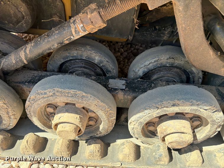 image for item FM7598 2015 Caterpillar 257D tracked skid steer loader