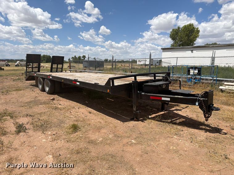 image for item FM7601 1989 TEMC equipment trailer