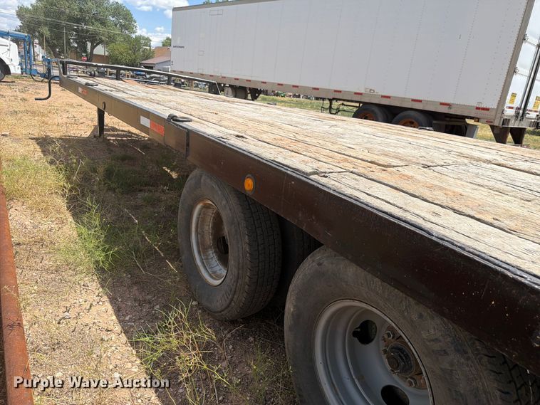 image for item FM7601 1989 TEMC equipment trailer