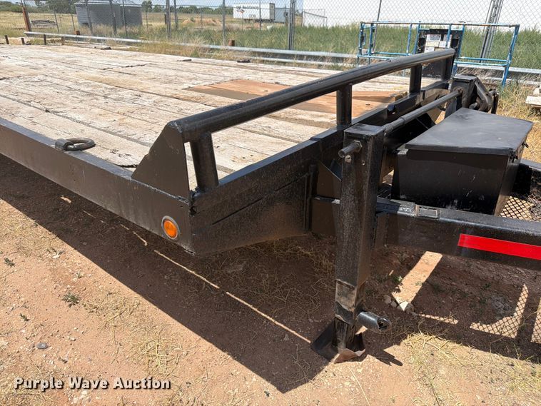 image for item FM7601 1989 TEMC equipment trailer