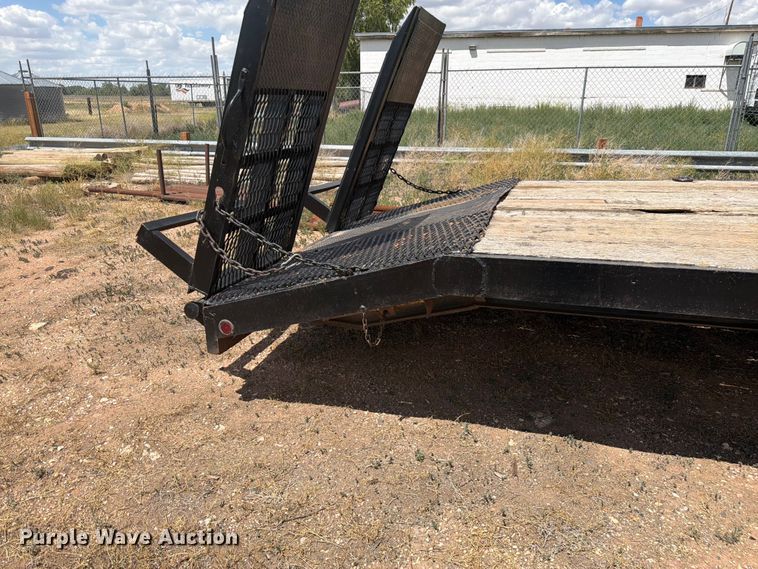 image for item FM7601 1989 TEMC equipment trailer