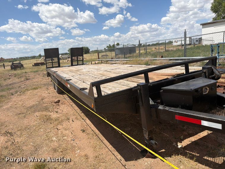 image for item FM7601 1989 TEMC equipment trailer
