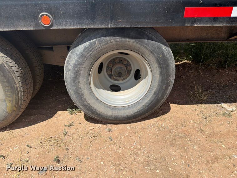 image for item FM7601 1989 TEMC equipment trailer