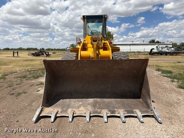 image for item FM7602 1991 John Deere 644E wheel loader