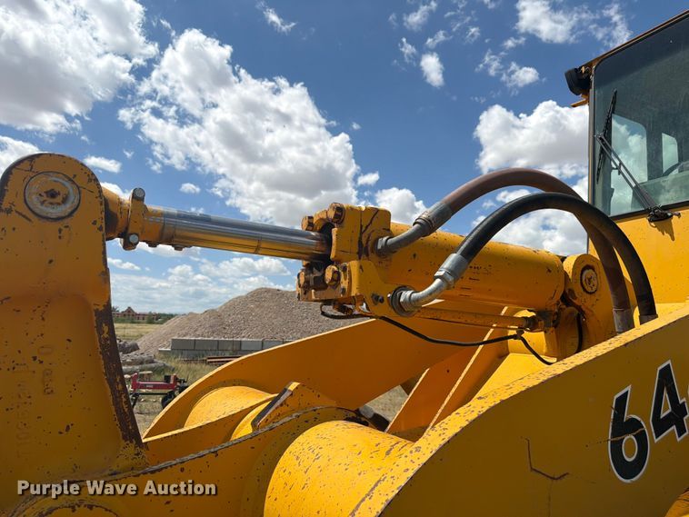 image for item FM7602 1991 John Deere 644E wheel loader