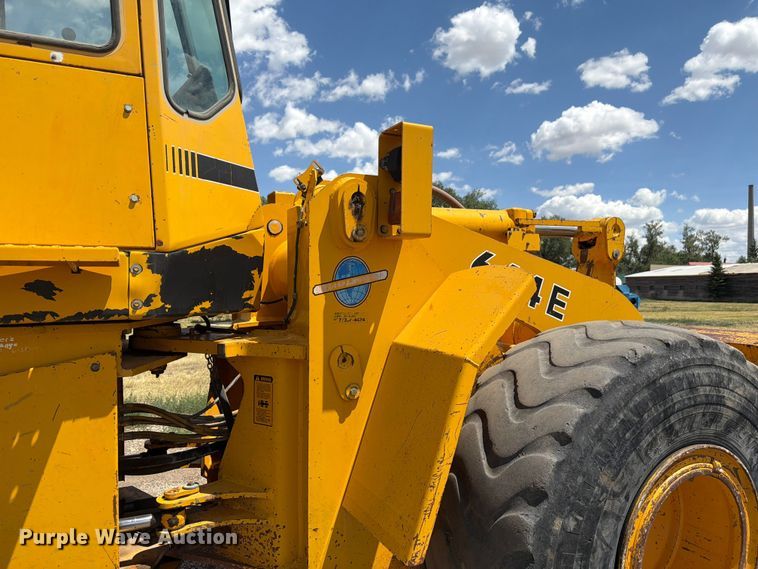 image for item FM7602 1991 John Deere 644E wheel loader