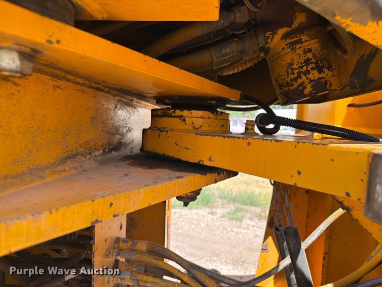 image for item FM7602 1991 John Deere 644E wheel loader