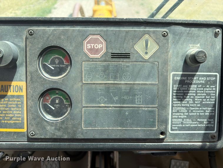 image for item FM7602 1991 John Deere 644E wheel loader