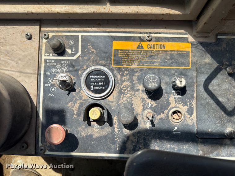 image for item FM7602 1991 John Deere 644E wheel loader