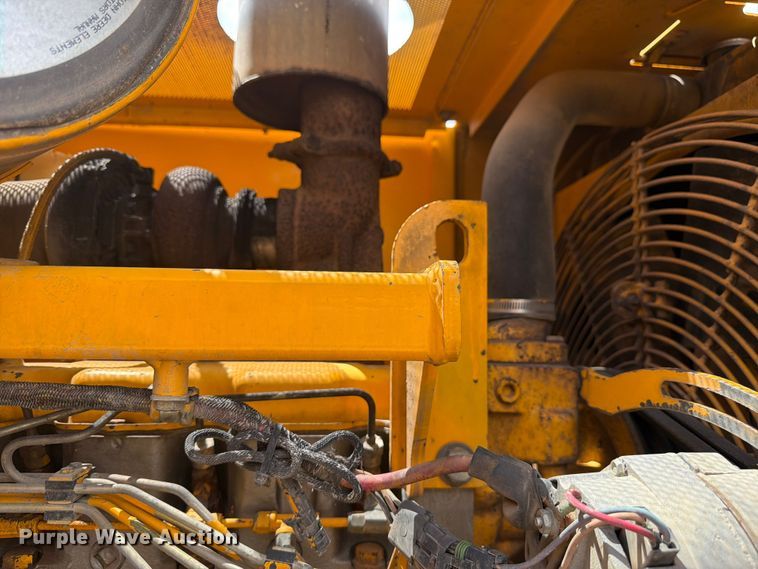 image for item FM7602 1991 John Deere 644E wheel loader