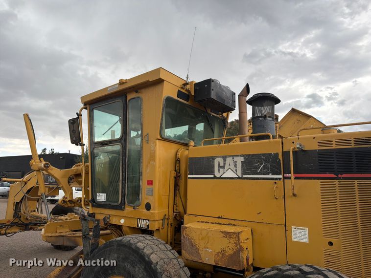 image for item FM7614 2001 Caterpillar 143H motor grader