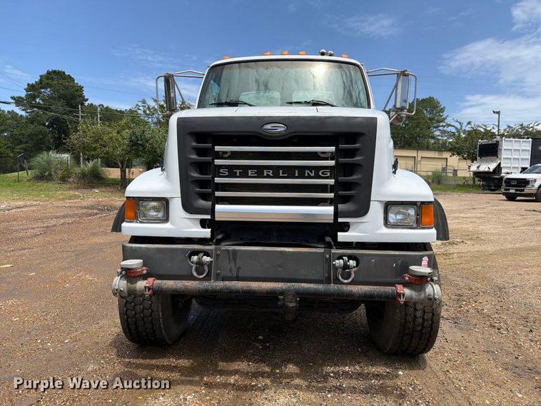 image for item FN2018 2005 Sterling L8500 water truck