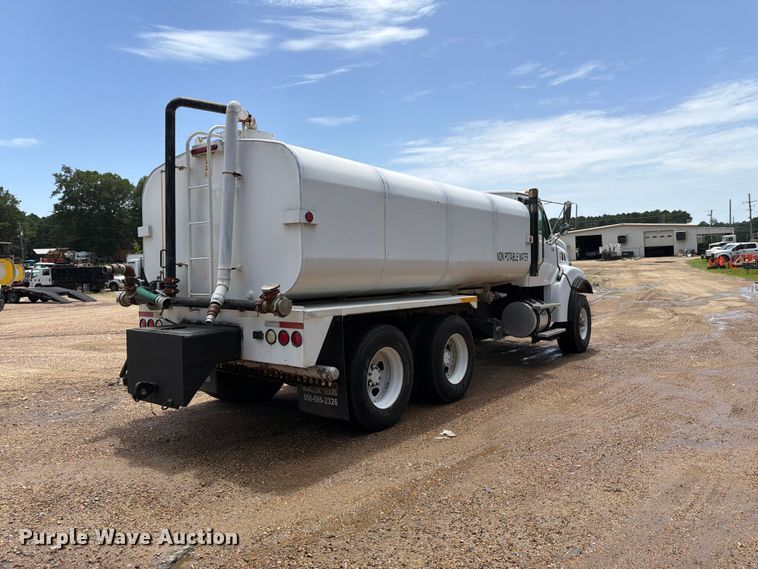 image for item FN2018 2005 Sterling L8500 water truck