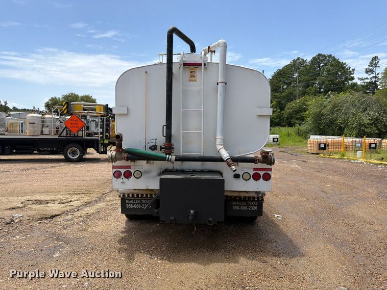 image for item FN2018 2005 Sterling L8500 water truck