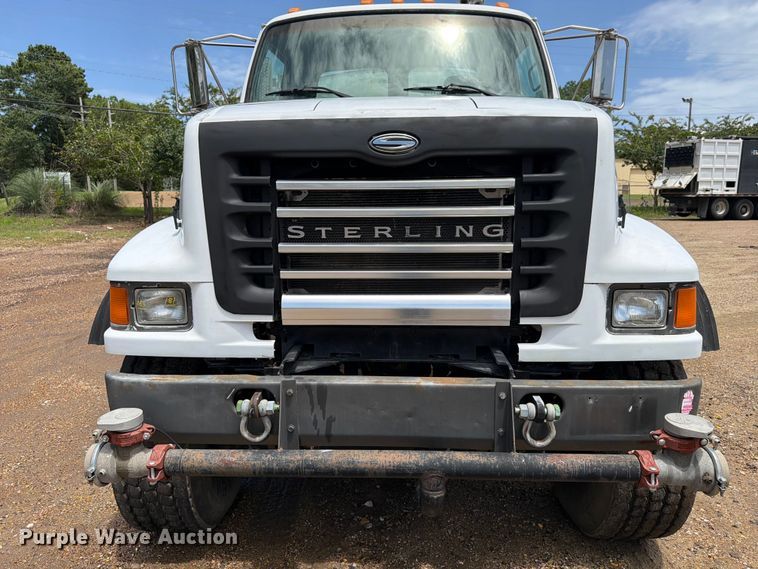 image for item FN2018 2005 Sterling L8500 water truck