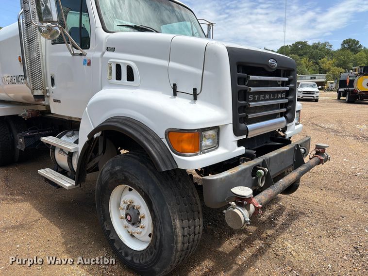 image for item FN2018 2005 Sterling L8500 water truck