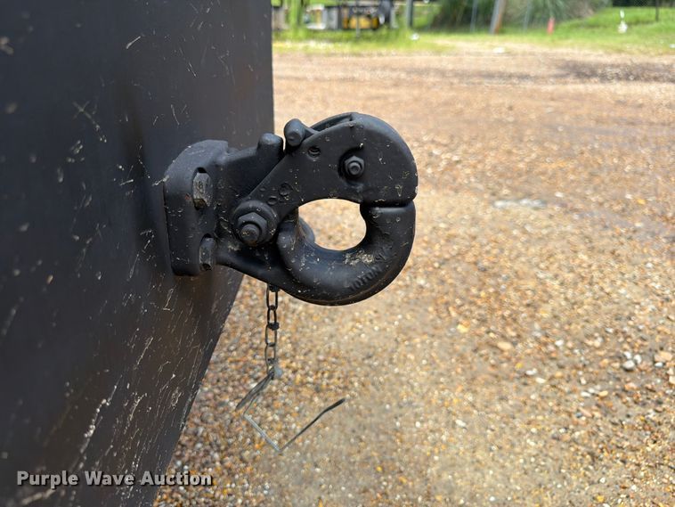 image for item FN2018 2005 Sterling L8500 water truck