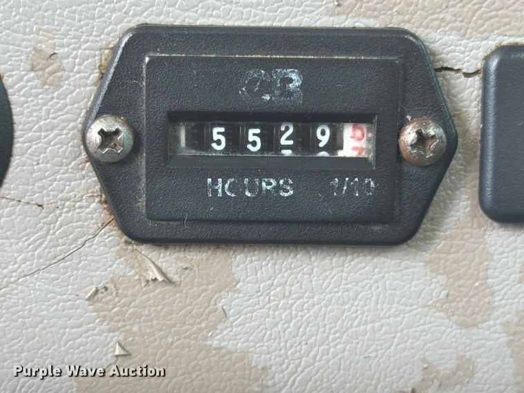 image for item FN2018 2005 Sterling L8500 water truck
