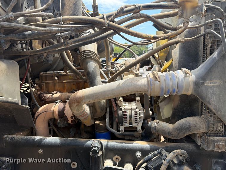 image for item FN2018 2005 Sterling L8500 water truck