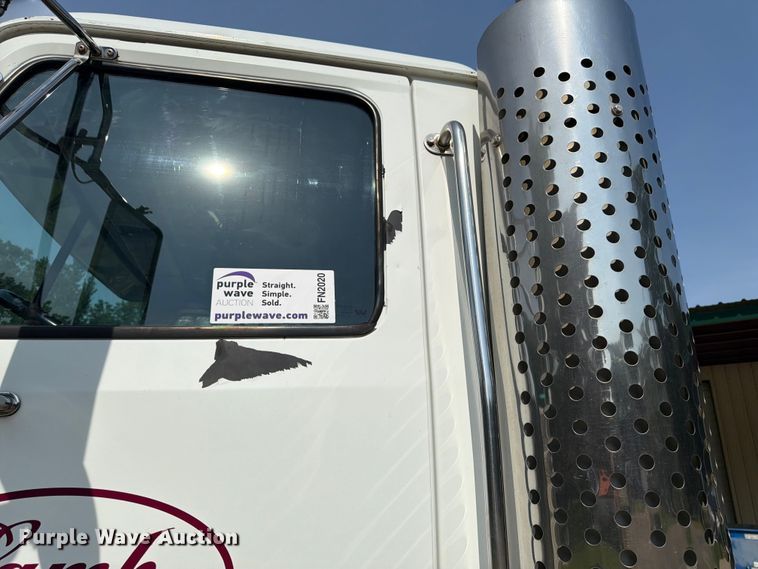 image for item FN2020 2007 Western Star 4900 semi truck