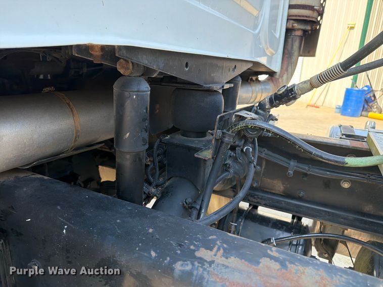 image for item FN2020 2007 Western Star 4900 semi truck