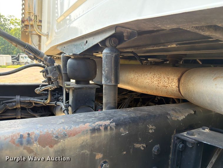 image for item FN2020 2007 Western Star 4900 semi truck