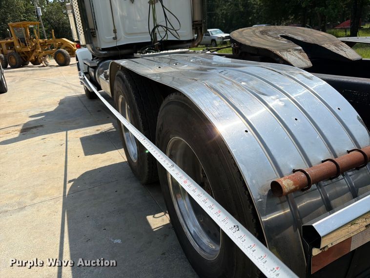 image for item FN2020 2007 Western Star 4900 semi truck